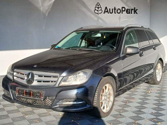 Vista anteriore sinistra