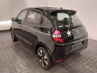 Vaade tagant vasakult