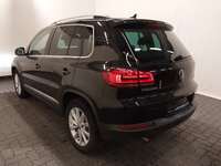 Vaade tagant vasakult