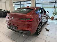 Skats no labās puses aizmugurē