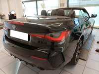 Skats no labās puses aizmugurē