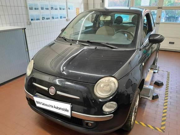 Skats no kreisās puses priekšā