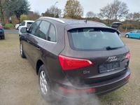 Vaade tagant vasakult