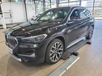 Skats no kreisās puses priekšā