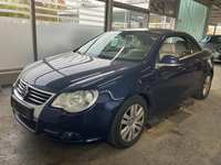 Skats no kreisās puses priekšā