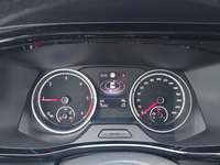 Pogled na kombinovani instrument