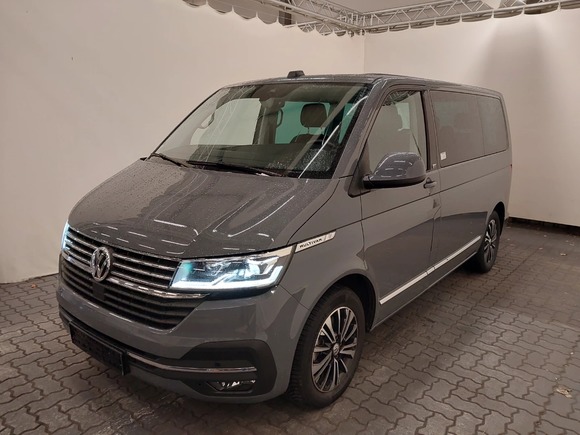 Pogled od napred levo