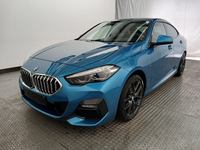 Skats no kreisās puses priekšā