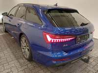 Vaade tagant vasakult