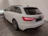 Vaade tagant vasakult