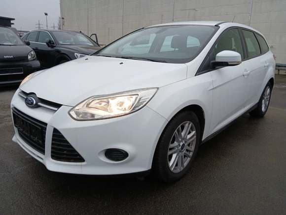 Pogled od napred levo