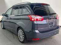 Pogled od pozadi levo