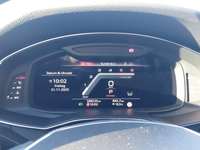 Pohled na přístrojovou desku