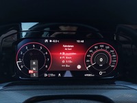 Pohled na přístrojovou desku