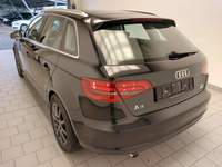 Widok z tyłu po stronie lewej