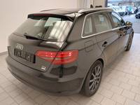 Widok z tyłu po stronie prawej