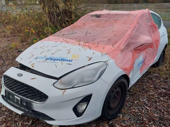 Pogled od napred levo