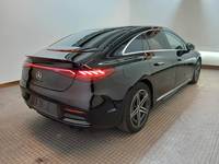 Skats no labās puses aizmugurē