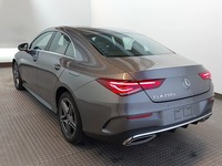 Vaade tagant vasakult