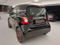 Vaade tagant vasakult