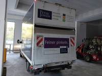 Vaade tagant vasakult