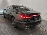 Pogled od pozadi levo