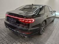 Pogled od pozadi desno