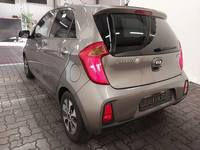 Pogled od pozadi levo