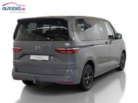 Pogled od pozadi desno