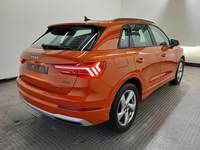 Pogled od pozadi desno