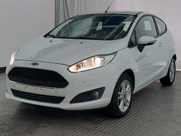 Pogled od napred levo