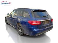 Vaade tagant vasakult