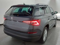 Pogled od pozadi desno