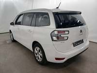 Vue de l’arrière gauche