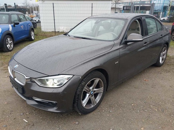 Vista anteriore sinistra