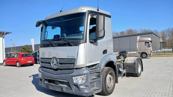 Náhled zpředu zleva