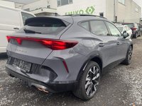 Pogled od pozadi desno