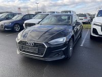 Pogled od napred levo