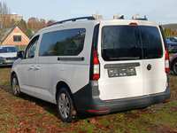 Vaizdas iš galo kairės