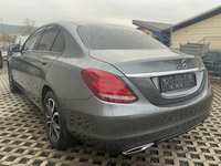 Vaizdas iš galo kairės