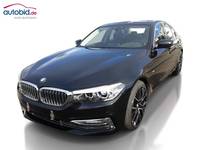 Skats no kreisās puses priekšā