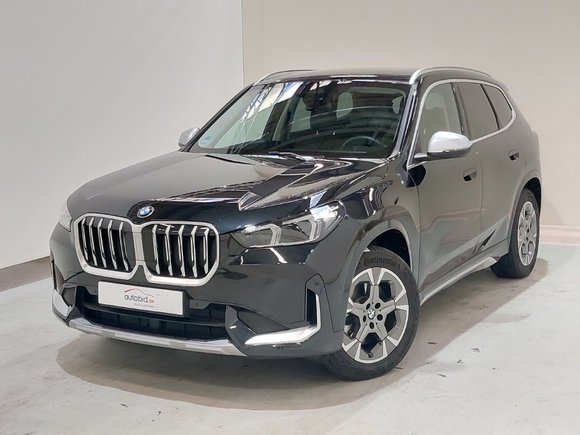 Vue de l’avant gauche