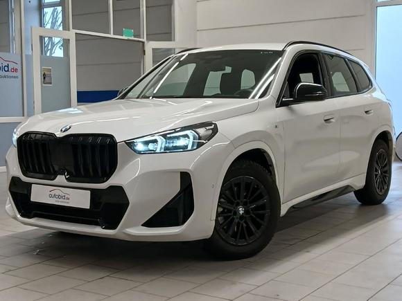 Vue de l’avant gauche