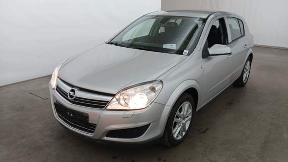 Vista anteriore sinistra