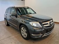 Skats no labās puses priekšā