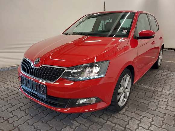 Pogled od napred levo