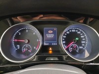 Pogled na kombinovani instrument