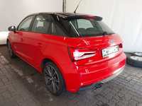 Vaade tagant vasakult