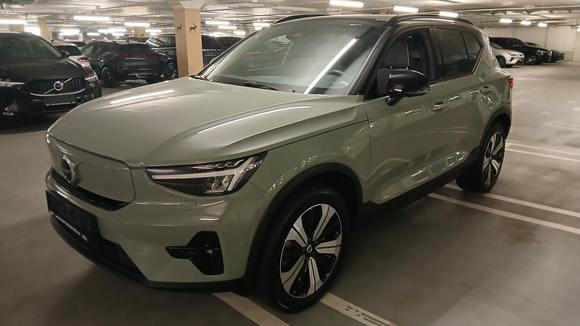 Vue de l’avant gauche