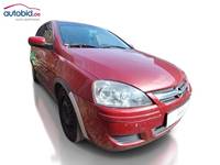 Skats no labās puses priekšā